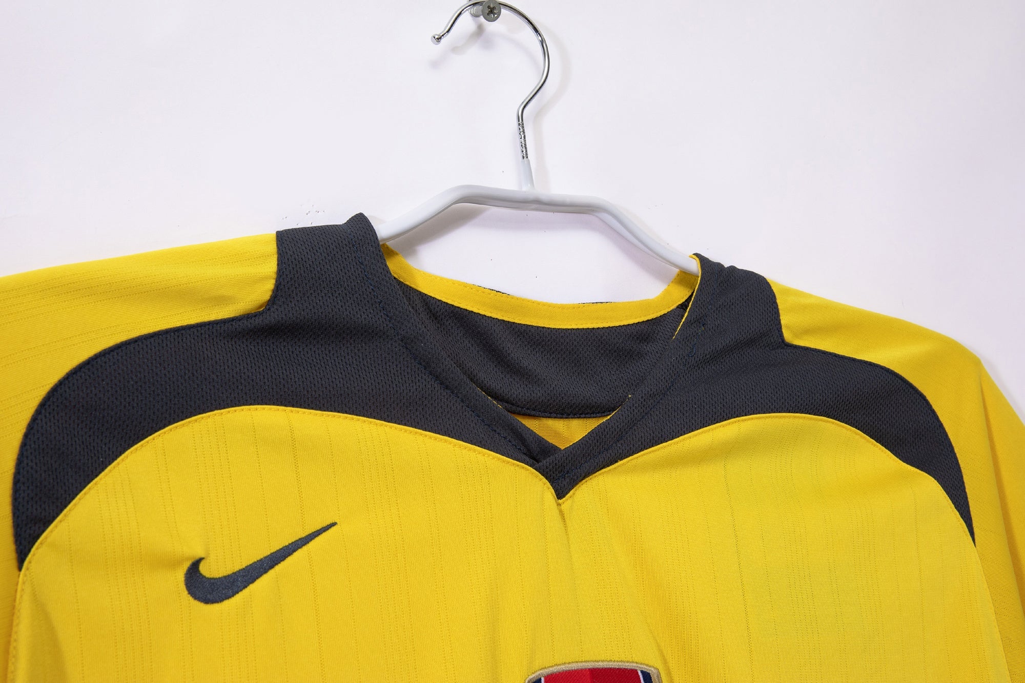 Arsenal 2003-2004 Away Kit