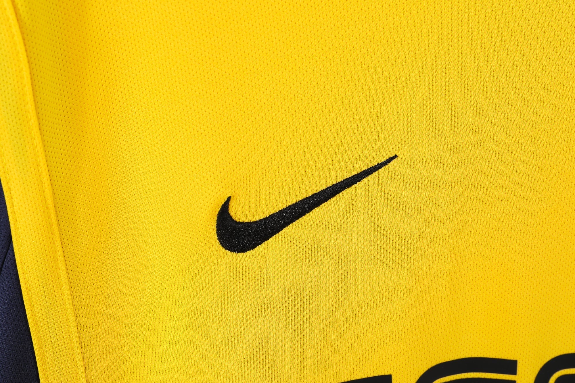 Arsenal 1999-2001 Away Kit