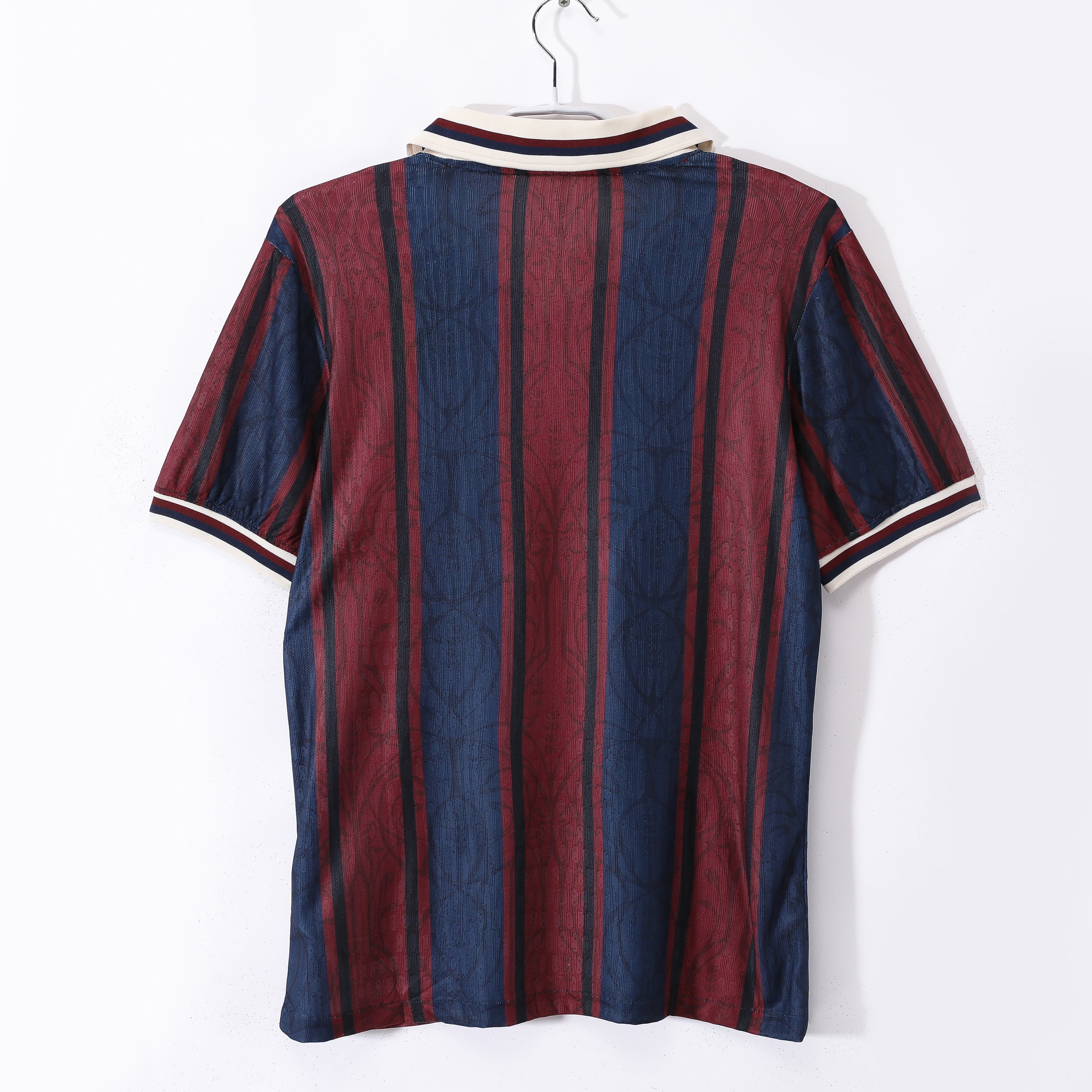 FC Barcelona Retro Heritage Kit