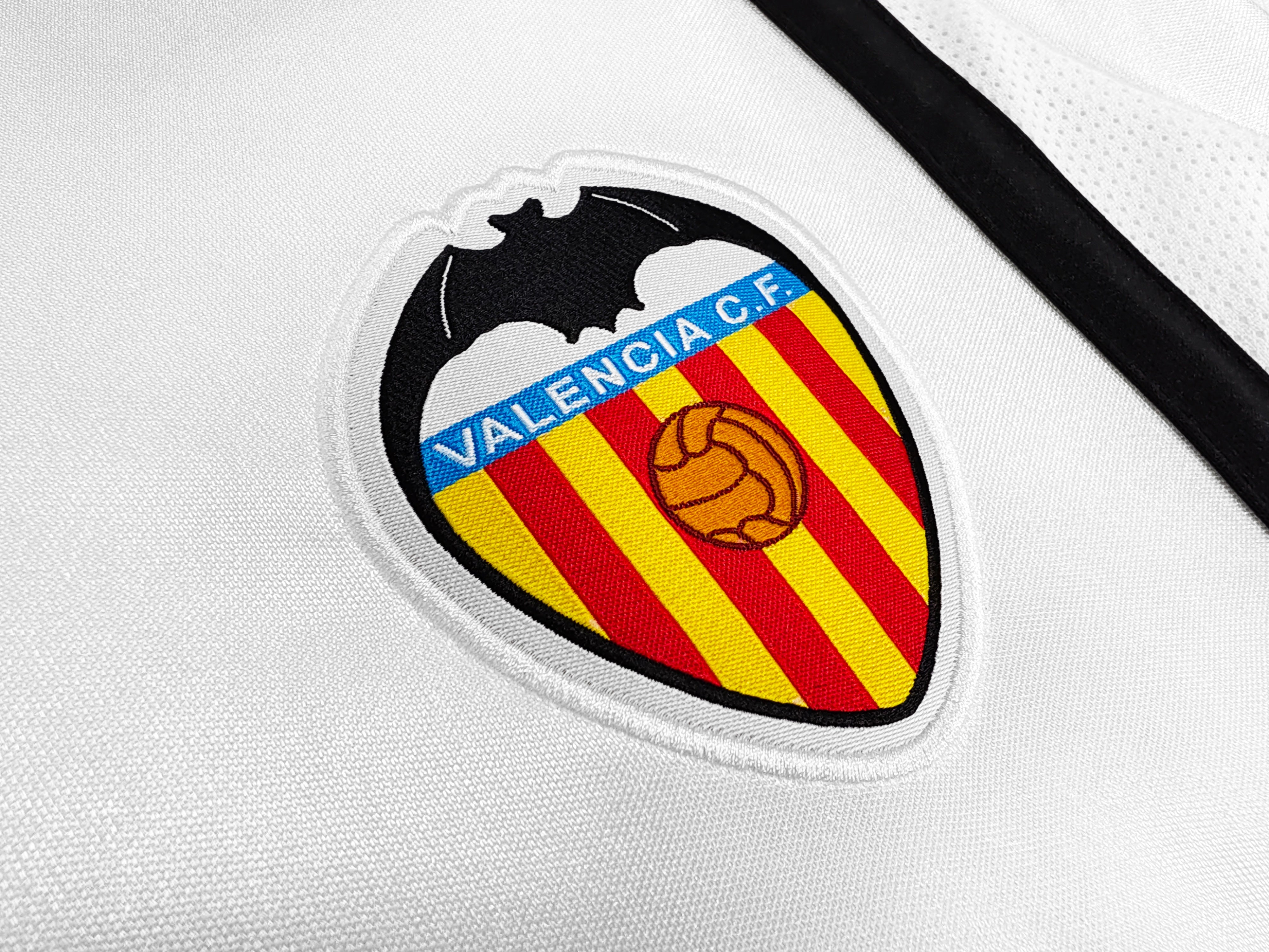 Valencia CF 2000-2001 Home Kit