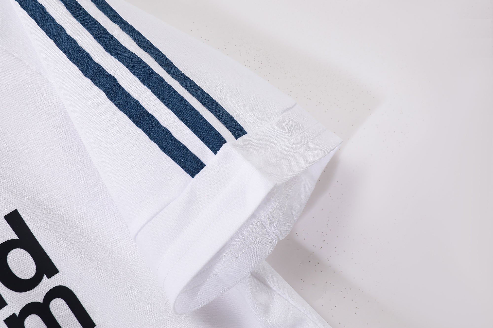 Real Madrid 2001-2002 Home Kit