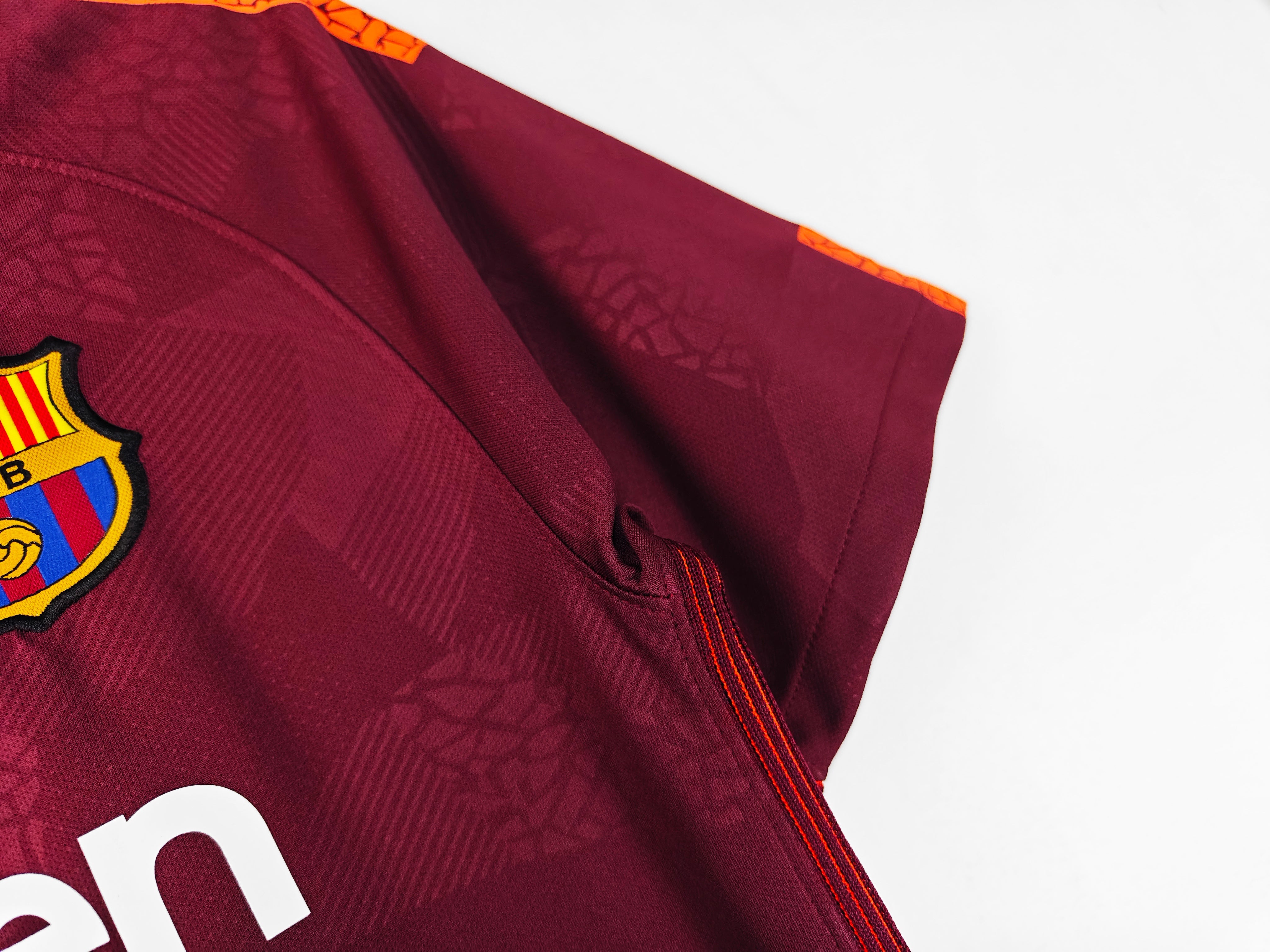 FC Barcelona 2017-2018 Third Kit